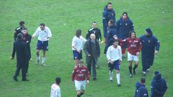 Catanzaro, giocatori protestano in campo