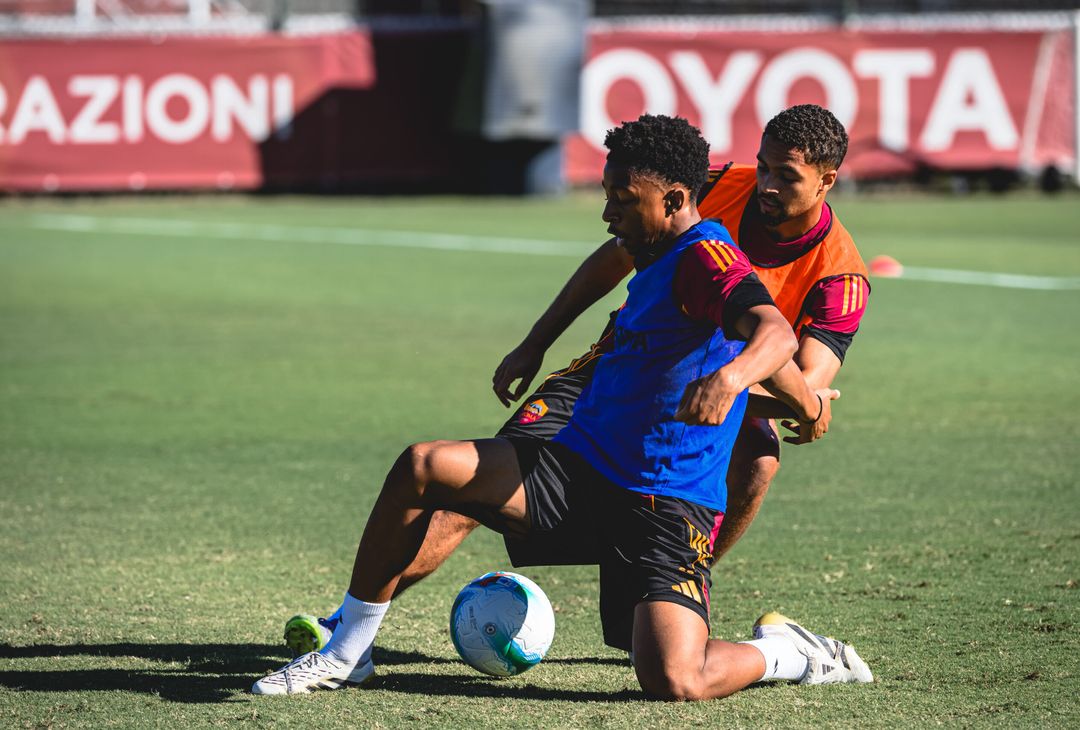 Trigoria, la seduta di allenamento sotto gli occhi di Friedkin – FOTO GALLERY - immagine 20