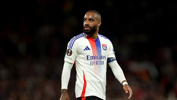 Nuova avventura per Lacazette: l’attaccante riparte dall’Arabia e firma con il Neom - immagine 1