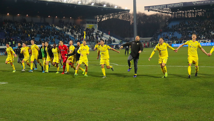 Pagelle Verona, a Ferrara è festa gialloblù Pagelle Verona, a Ferrara è festa gialloblù - immagine 1