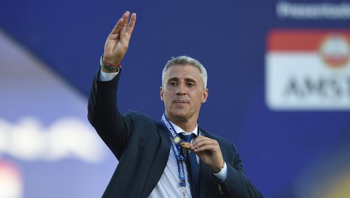 Hernan Crespo (Photo by Marcelo Endelli/Getty Images) crespo napoli