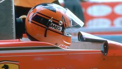 Gilles Villeneuve, rubata la statua dedicata all’ex Ferrari. Il figlio: “Siete senz’anima”