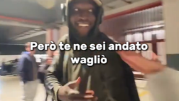 Un tifoso dell’Inter incontra Lukaku e gli rivela una cosa: il siparietto