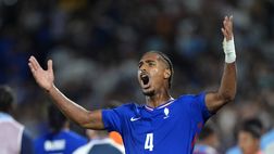 L’agente di Smalling in ritiro: Badé in attesa