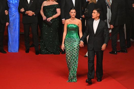 Dybala e Oriana hanno sfilato sul red carpet del Festival di Cannes- immagine 2