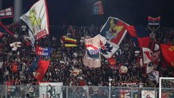 Como-Genoa, c’è l’omaggio degli ultras rossoblù alla Curva A del Napoli – FOTO