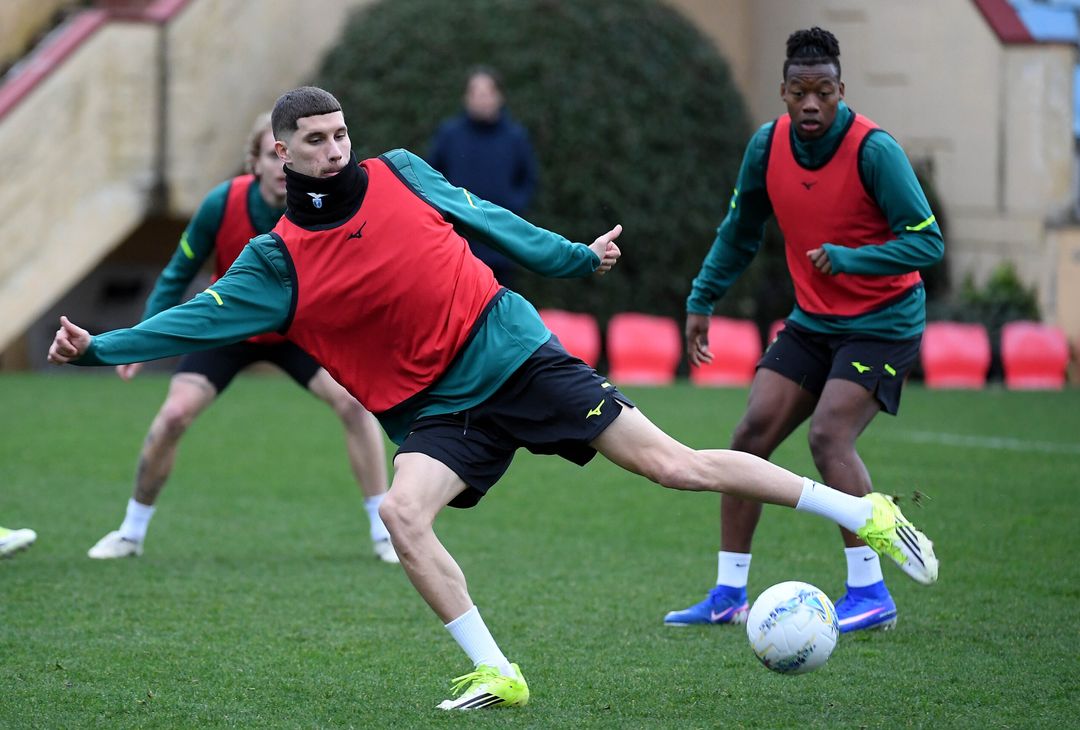 Lazio, dopo la Juve il ritiro a Coverciano: le immagini dell’allenamento – GALLERY - immagine 41