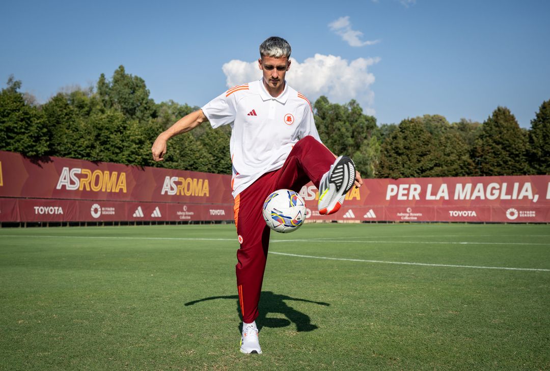 Roma, Saelemaekers e Koné con la nuova maglia – FOTO GALLERY - immagine 7
