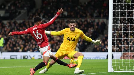Tottenham-Manchester United Foster