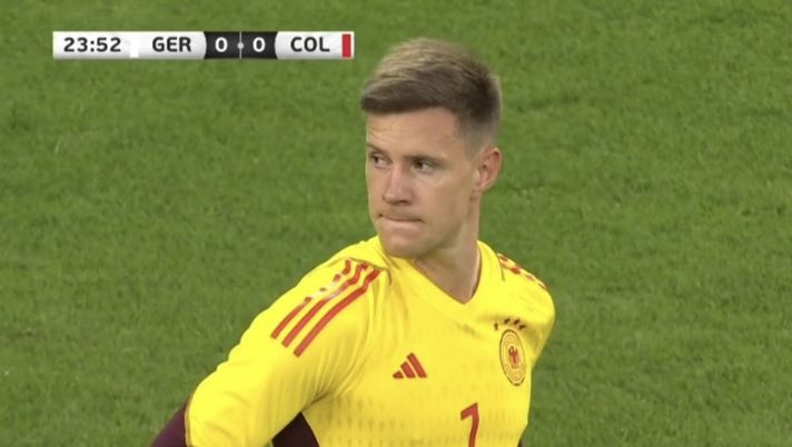 Ter Stegen para-tutto: il placcaggio all’invasore durante Germania-Colombia - immagine 1