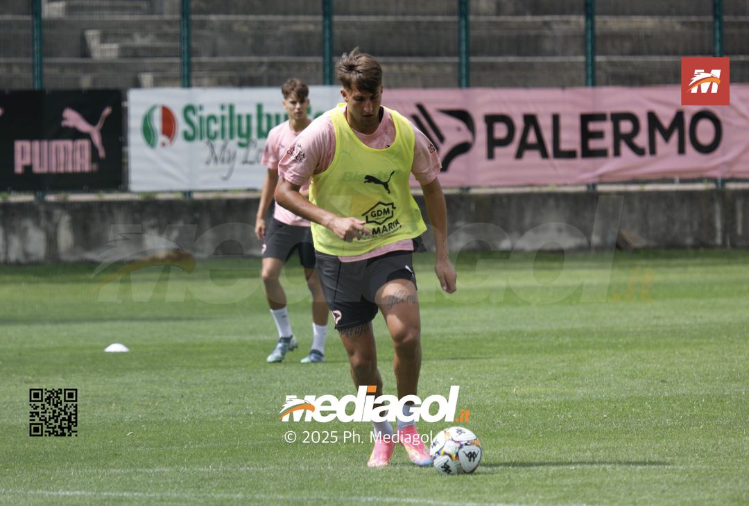 FOTO, l’occhio attento di Pippo Inzaghi al ritiro del Palermo - immagine 59