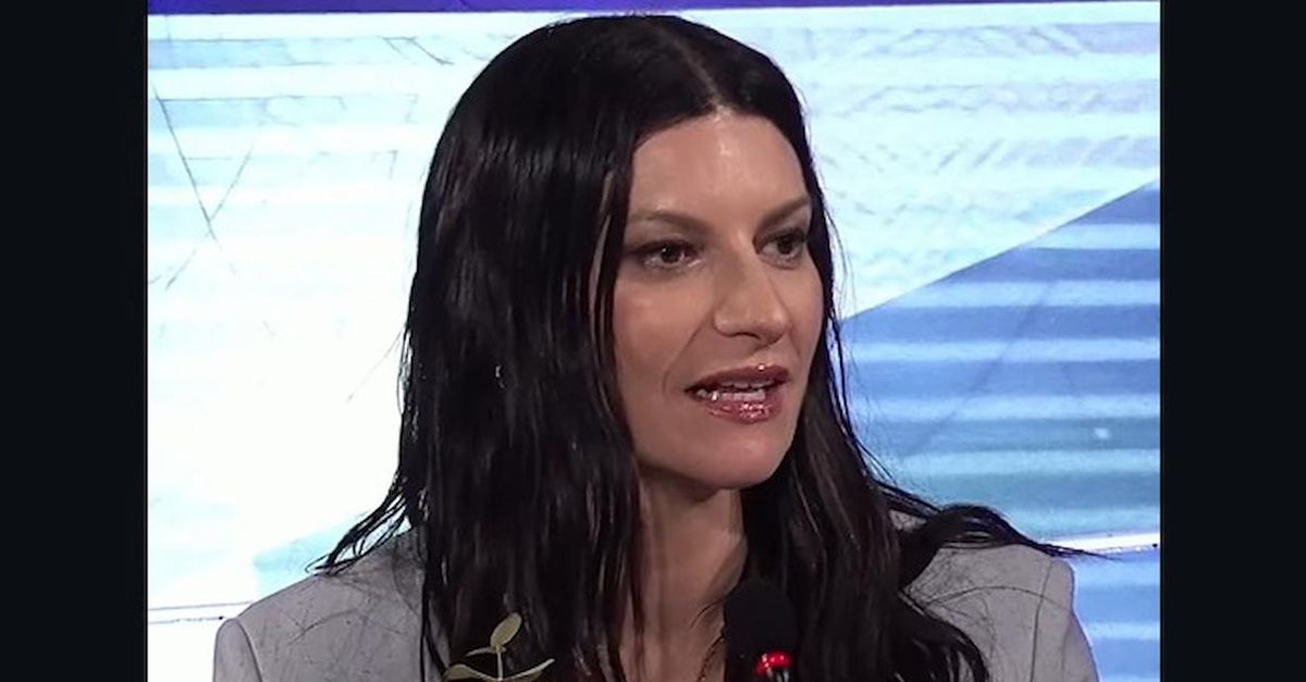 Sanremo, Laura Pausini replica a Grignani: “Non ho mai cambiato il mio numero”