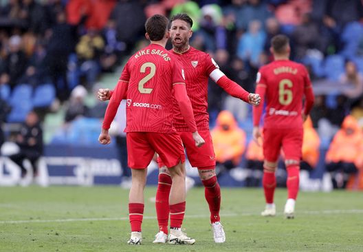 Sergio Ramos esulta insieme a Kike Salas. (foto di Gonzalo Arroyo Moreno/Getty Images) Nuovo scandalo calcioscommesse in Spagna: Kike Salas rischia 3 anni di carcere- immagine 3