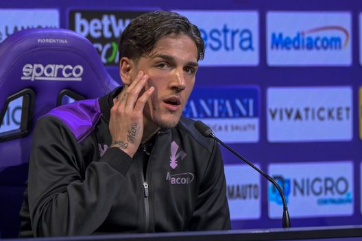 GERMOGLI PH: 7 FEBBRAIO 2025 BAGNO A RIPOLI AL VIOLA PARK SI E' SVOLTA LA PRESENTAZIONE DEL NUOVO ACQUISTO DELLA FIORENTINA NICOLO' ZANIOLO NELLA FOTO NICOLO' ZANIOLO Zaniolo