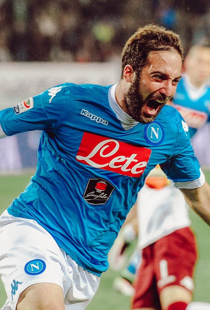 GALLERY Napoli, è febbre da Toro! Le immagini dei match con i granata negli anni - immagine 8