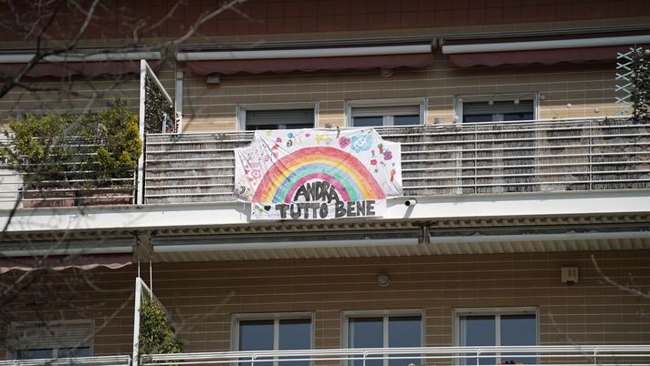 Covid-19, gli aggiornamenti del 28 marzo / Altri 889 nuovi deceduti, rallentano i contagi - immagine 1