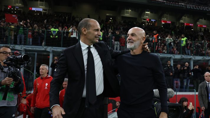 Nel disastro viola, Pioli si prende gli applausi di San Siro: l’accoglienza - immagine 1