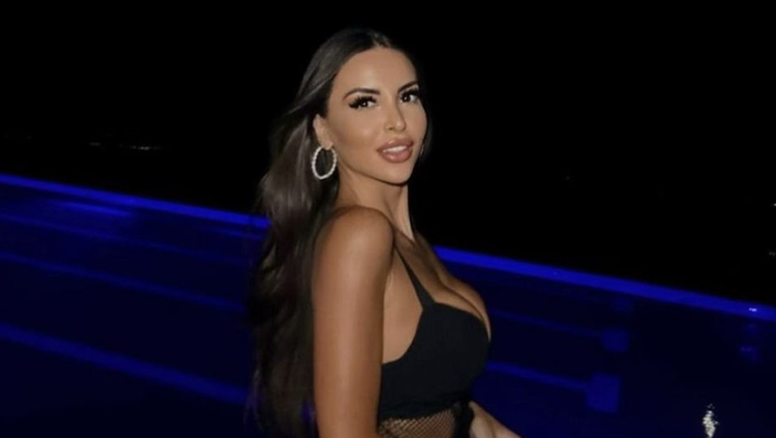 Marialuisa Jacobelli manda in tilt il web: forme da capogiro - immagine 1