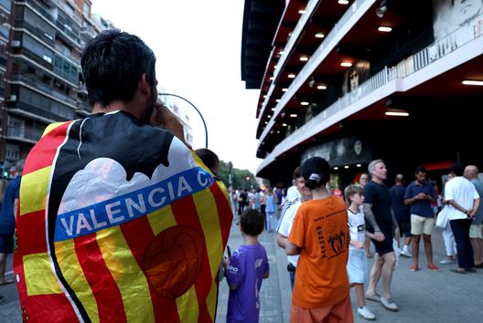 Il Valencia femminile B dedica il titolo al tecnico scomparso: “Grazie per la tua eredità”- immagine 2