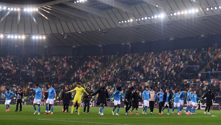 UDINE, ITALY - DECEMBER 14: Players of Napoli celebrate during the Serie A match between Udinese and Napoli at Stadio Friuli on December 14, 2024 in Udine, Italy. (Photo by Alessandro Sabattini/Getty Images) Dalla Turchia – Il Galatasaray guarda ancora in casa Napoli: interesse per un azzurro - immagine 1