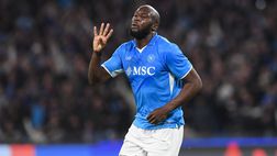 Serie A, Napoli-Milan 2-1: decidono Politano e Lukaku. Conte resta in scia dell’Inter