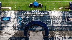 Napoli-Qarabag, Maradona in veste europea: “Notti piovose, luce ai campioni!” GALLERY