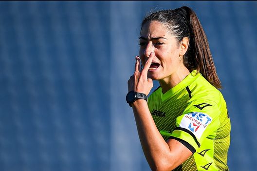 Fiorentina-Lecce: l’arbitraggio non convince, ma il VAR lo salva- immagine 2