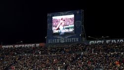 Cagliari-Torino, momento toccante: gioco fermo all’11° per commemorare Riva