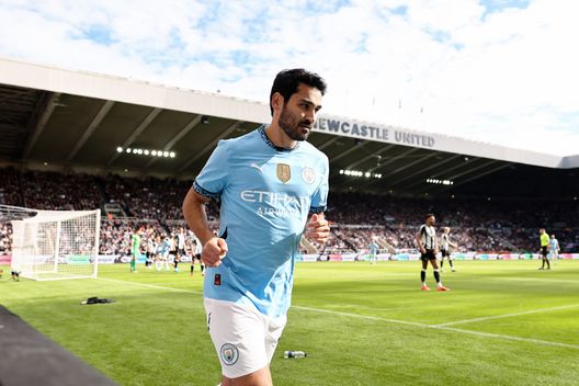 Gundogan: “Guardiola miglior allenatore del mondo, vede cose inimmaginabili…”- immagine 2