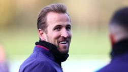 Bayern Monaco, Kane è implacabile: tripletta all’Augsburg e 25 rigori consecutivi segnati