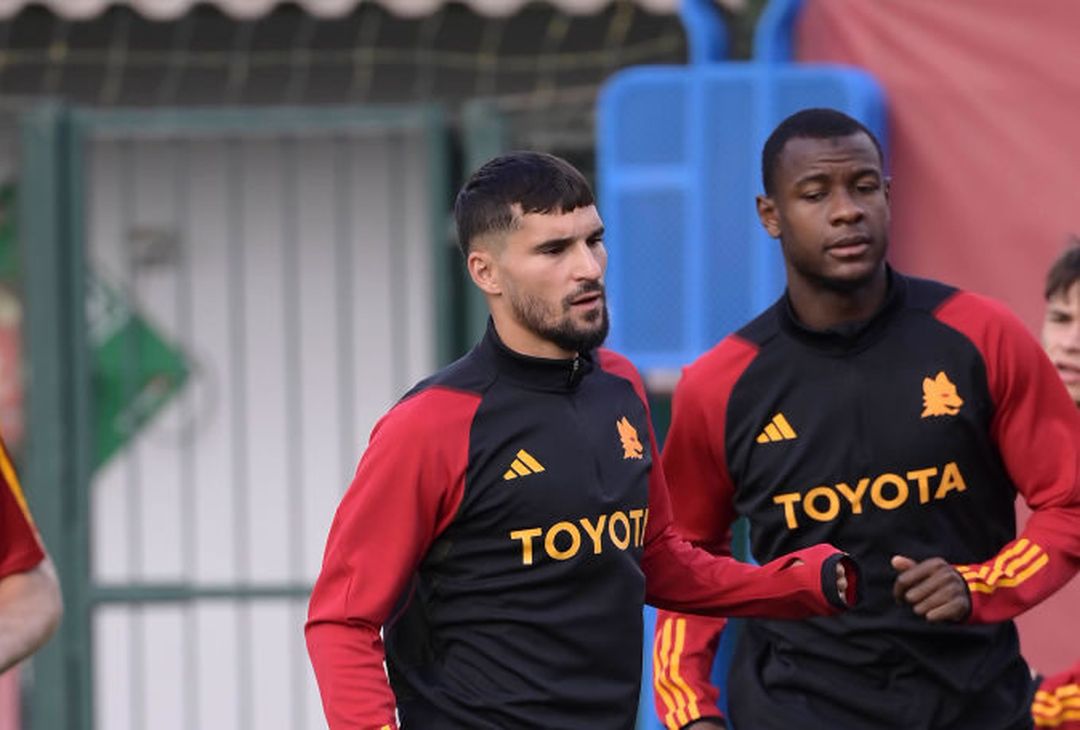 Roma, seduta con vista sul Lecce: in gruppo Dybala e Renato Sanches – FOTO GALLERY - immagine 40