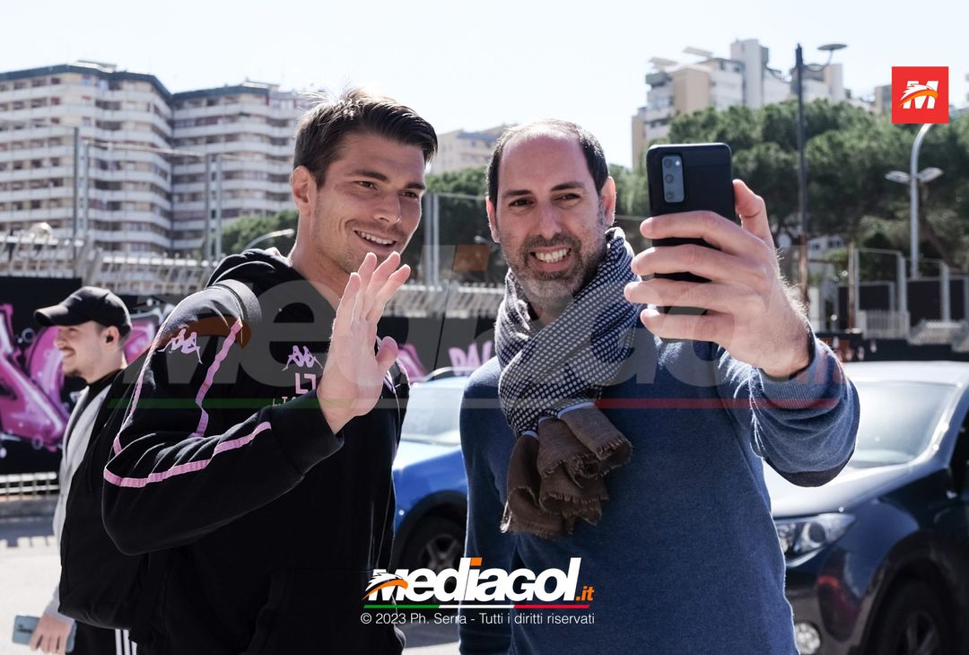 FOTO Cittadella-Palermo, la squadra in partenza dal “Renzo Barbera” (GALLERY)- immagine 1