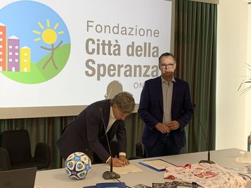 Padova, Peghin: “Felici di sostenere la Città della Speranza”- immagine 2