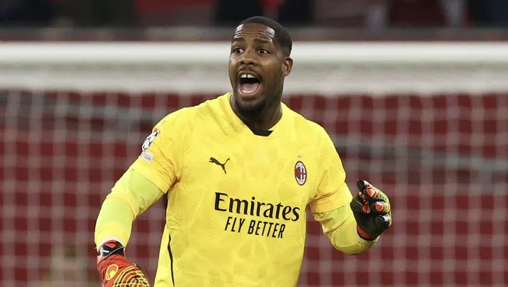 Mike Maignan AC Milan Bayer Leverkusen-Milan 1-0 Champions League 2024-2025
