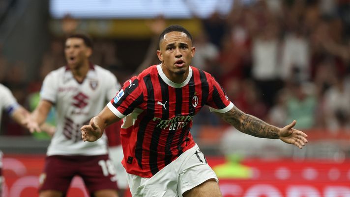 Noah Okafor (attaccante AC Milan), qui durante Milan-Torino 2-2 (Serie A 2024-2025) | News (Getty Images) Noah Okafor AC Milan Milan-Torino 2-2 Serie A 2024-2025