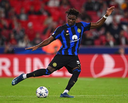 Benfica-Inter, Abola esalta Bisseck: “Impressionante condizione atletica”- immagine 2