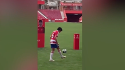 VIDEO/ Vallejo, la presentazione a Granada è imbarazzante