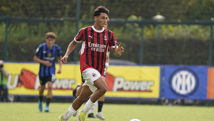 MILAN, ITALY - SEPTEMBER 22: alessandro Bonomi of AC Milan U20 in actio during the match Primavera 1 between FC Internazionale and AC MIlan at Centro Sportivo Interello Giacinto Facchetti on September 22, 2024 in Milan, Italy. (Photo by Pier Marco Tacca/AC Milan via Getty Images) Derby Primavera