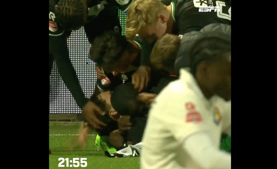 VIDEO / Incredibile in Olanda: il Roda festeggia in anticipo la promozione, ma…- immagine 2