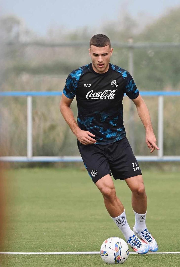 GALLERY Il Napoli si allena in vista del Palermo: gli scatti più belli - immagine 4