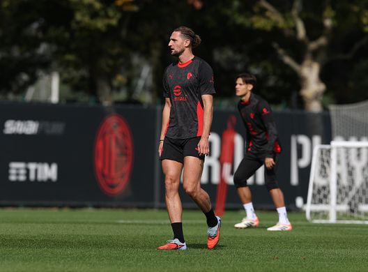 (Photo by Claudio Villa/AC Milan via Getty Images) Chi resta a Milanello? Tutti i calciatori del Milan non convocati in Nazionale- immagine 2