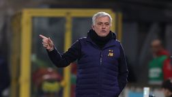 Roma-Frosinone, le formazioni ufficiali: le scelte di Mourinho e Di Francesco
