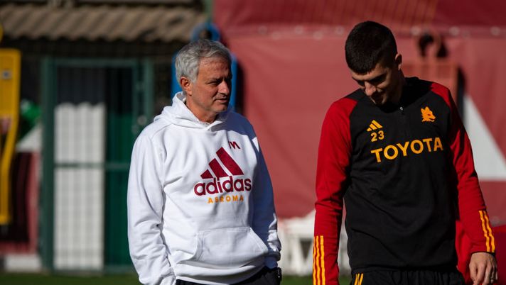 Bove rinnova fino al 2028. Mourinho ritrova Mancini e sul mercato punta Kiwior - immagine 1