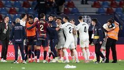 Derby Levante-Valencia: rissa nel finale e Comert colpito da una bottiglia
