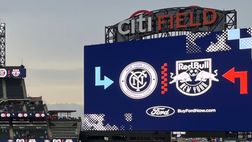 Derby al City, New York is blue: la festa continua in metropolitana