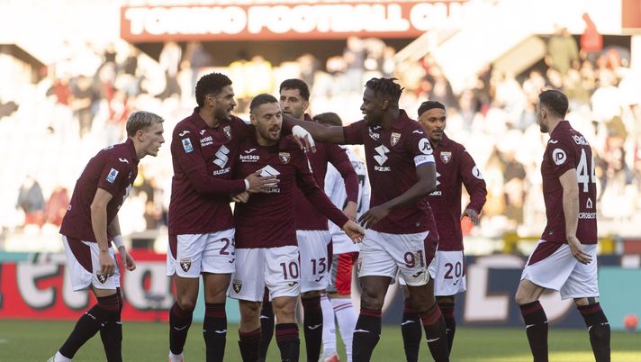 TURIN, ITALY - DECEMBER 13: Nikola Vlasic of Torino FC celebrates a goal during the Serie A match between Torino FC and US Cremonese at Stadio Olimpico Grande Torino on December 13, 2025 in Turin, Italy. (Photo by Stefano Guidi - Torino FC/Torino FC 1906 via Getty Images) Toro: contro la Cremonese tiepidi risvegli - immagine 1