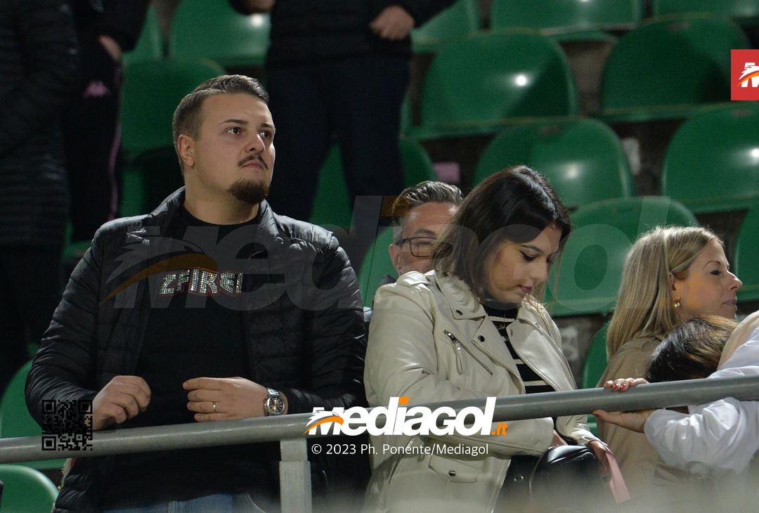 FOTOTIFO Palermo-Brescia 1-0, gli scatti ai tifosi al “Renzo Barbera” (GALLERY) - immagine 35