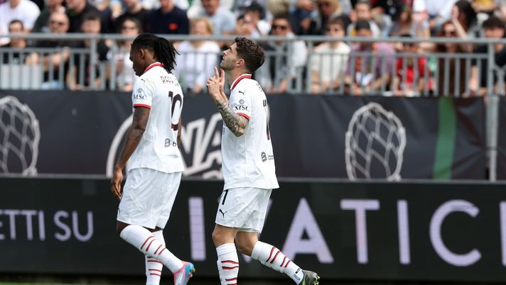 Il Milan vince 2-0 a Venezia. Quarta vittoria di fila per il Como, Genoa KO - immagine 1