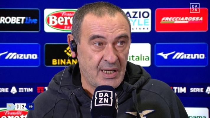 Sarri: “Giocato alla pari con un avversario forte, condizionati da un errore e mezzo” Sarri: “Giocato alla pari con un avversario forte, condizionati da un errore e mezzo” - immagine 1