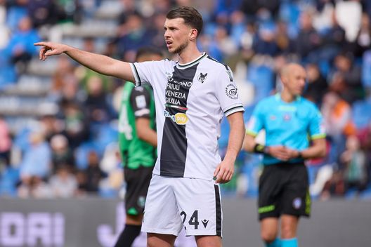 Cambia il centrocampo: la Fiorentina piomba su Lazar Samardzic- immagine 2